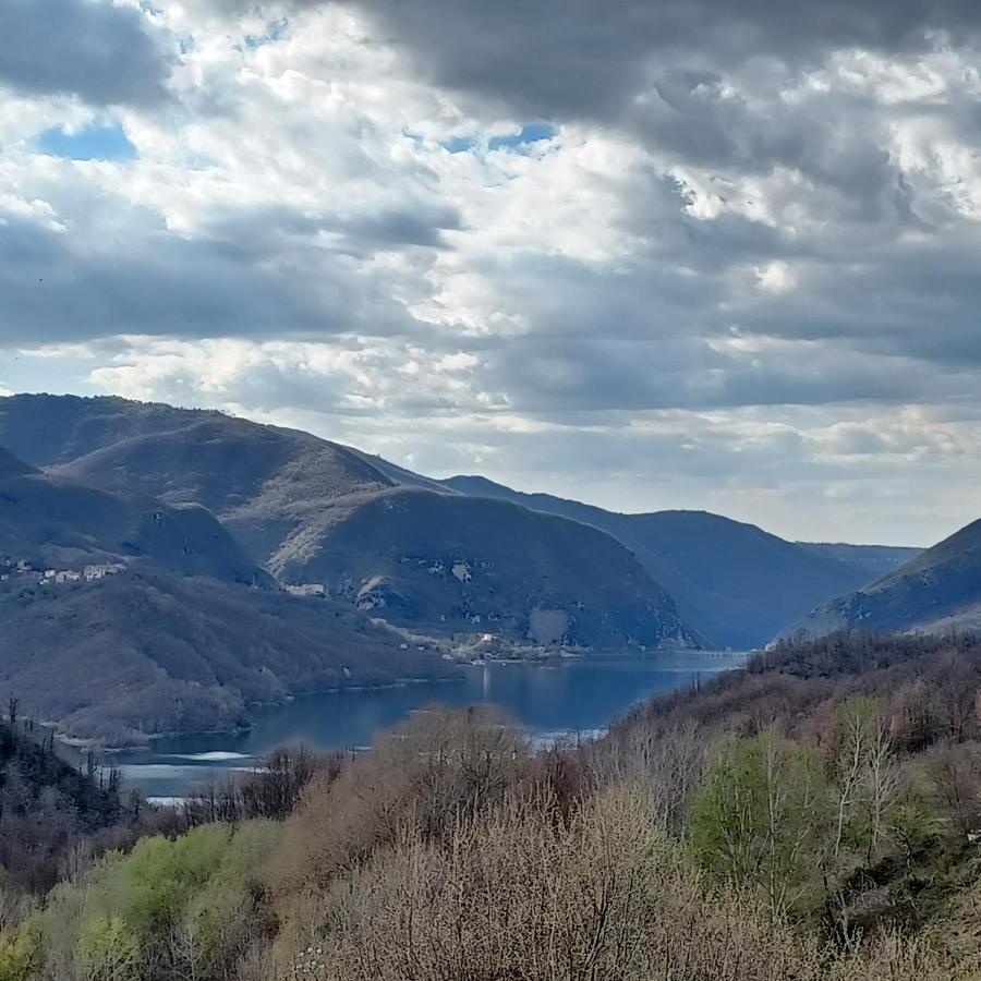 Agriturismo I Due Regni Petrella Salto Экстерьер фото